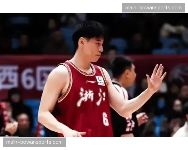 浙江稠州金租程帅澎12分，本土后卫在强强对话中证明价值